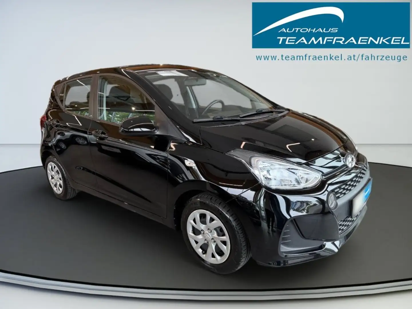 Hyundai i10 Comfort 1,0 MT 301k-P2/3-O7 Schwarz - 2