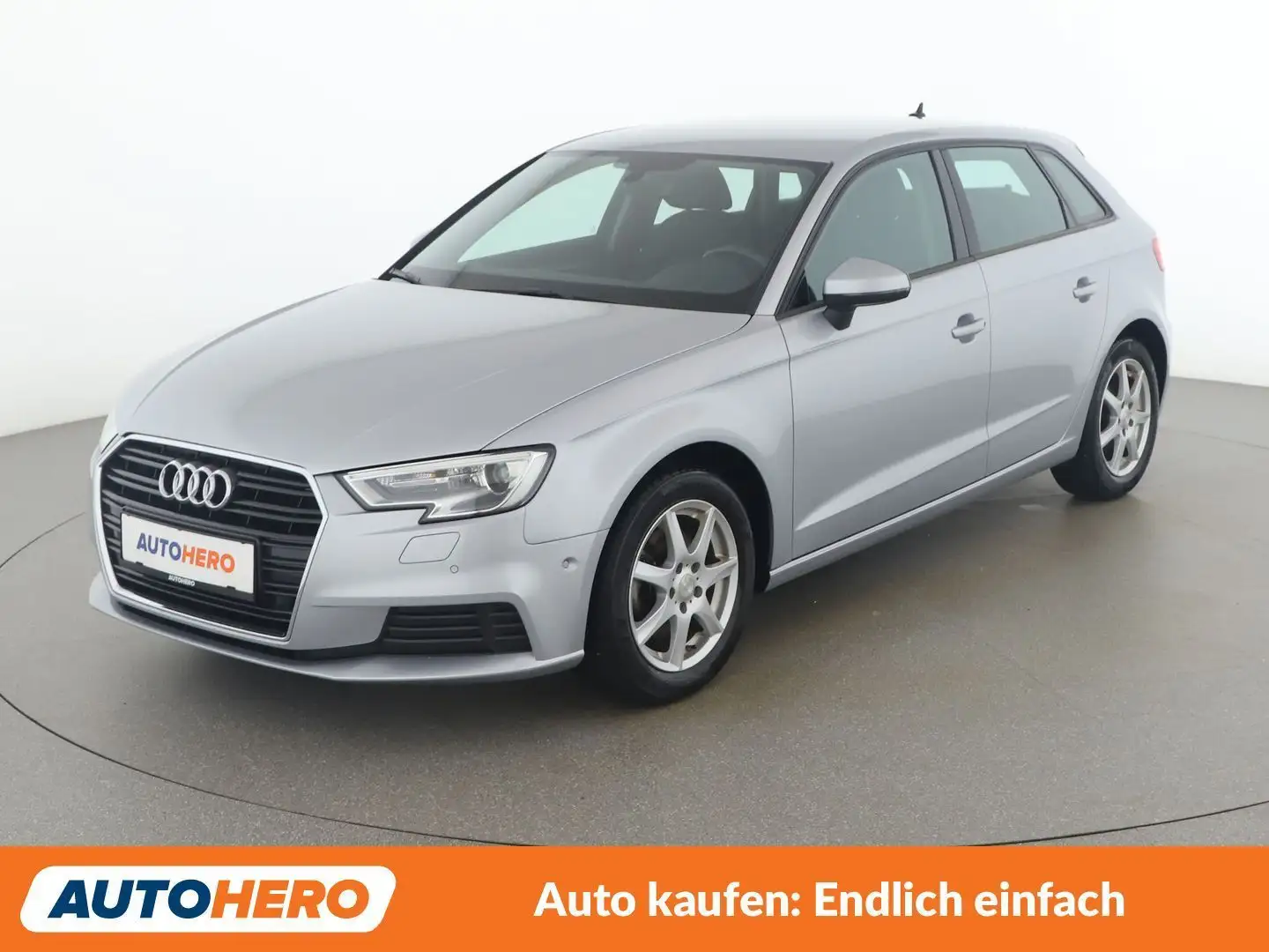 Audi A3 35 TFSI Silber - 1