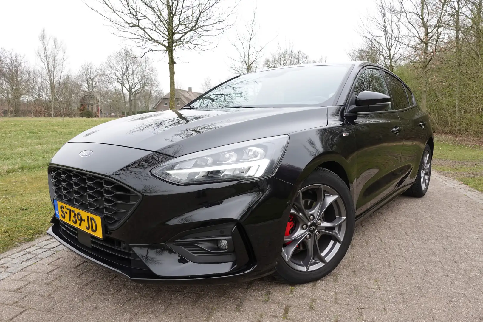 Ford Focus 1.0 EcoBoost Titanium X Business ST Line | Winterp Negro - 1