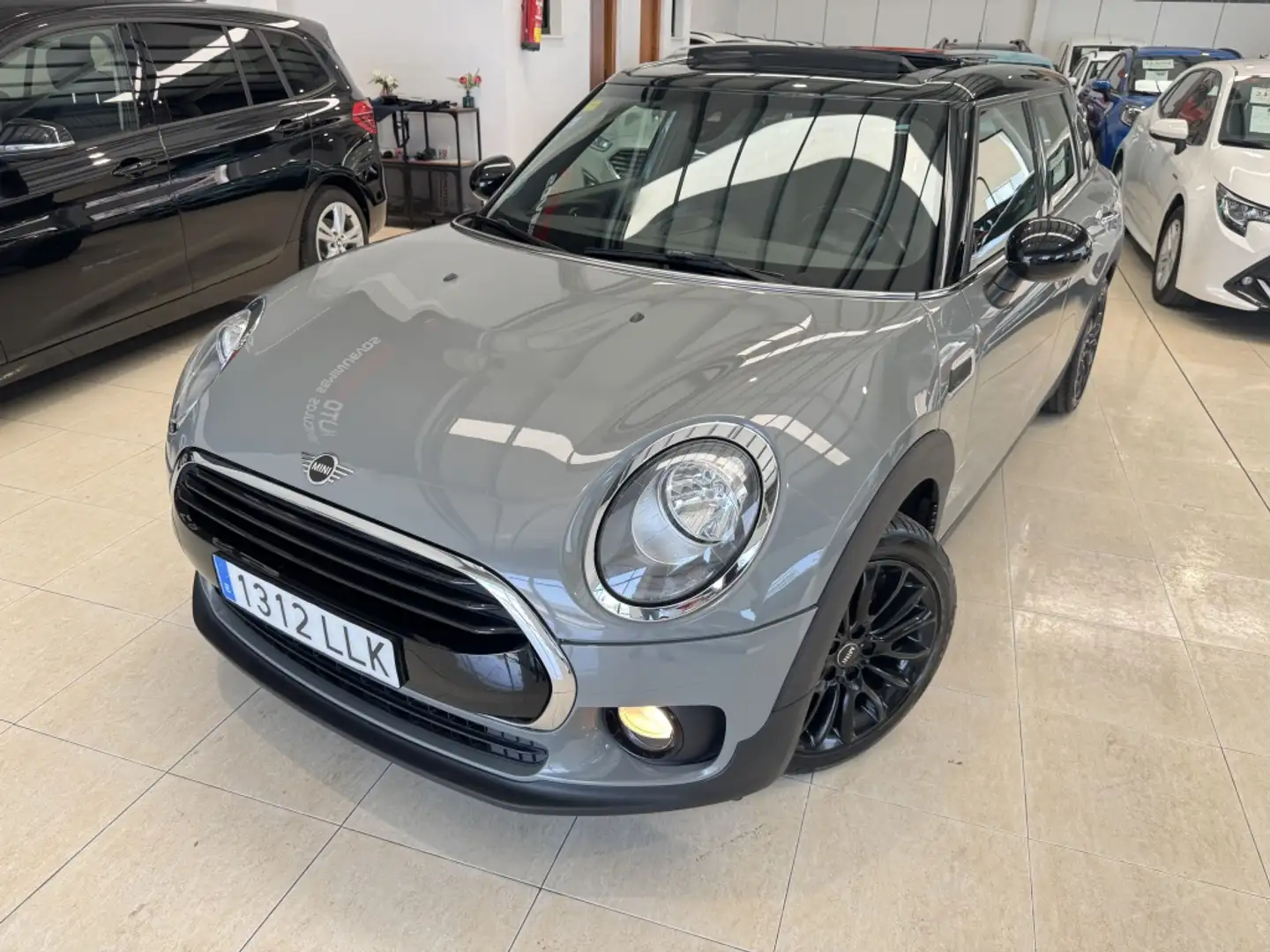 MINI Cooper Clubman Gris - 1