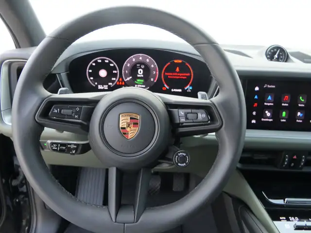 Porsche Cayenne view 12