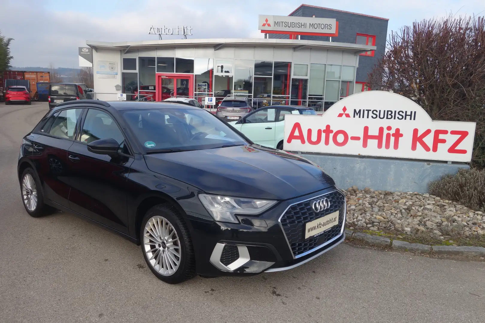 Audi A3 SB 30 TFSI advanced S-tronic**Sportsitze/leasing** Schwarz - 1