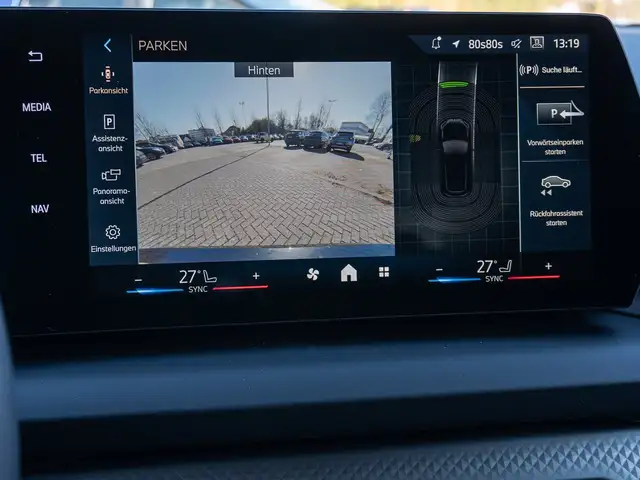 BMW 1 Series view 9
