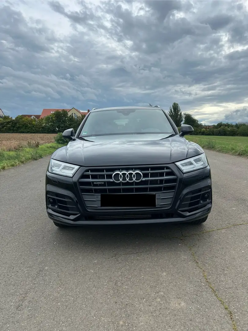 Audi Q5 50 TFSI e quattro sport Schwarz - 2