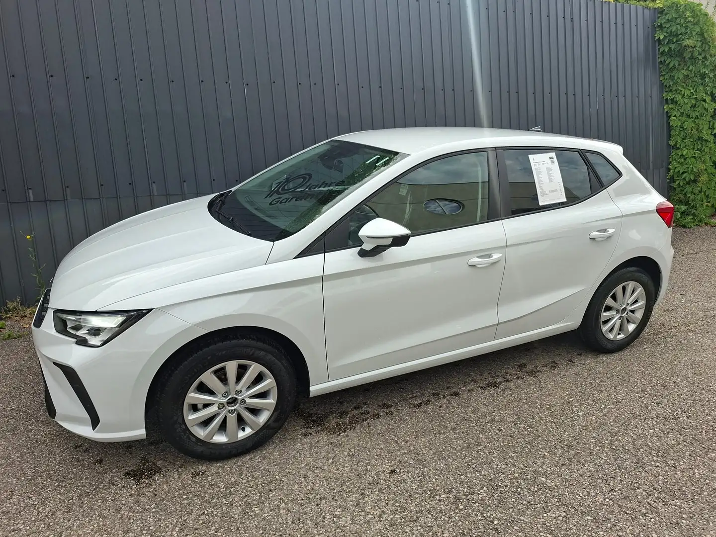 SEAT Ibiza Reference Edition 1.0 80PS Weiß - 1
