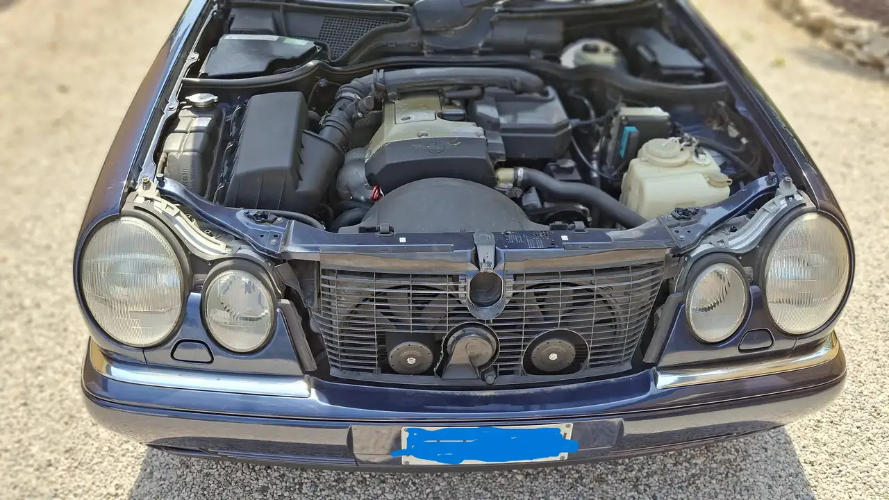 Mercedes-Benz E 200 Avantgarde, foto 5