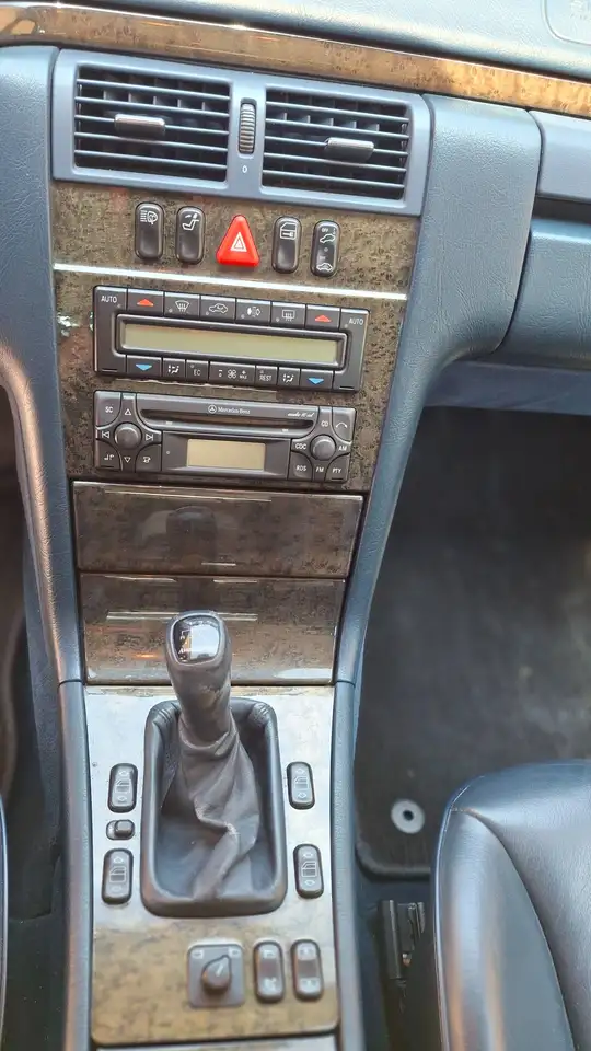 Mercedes-Benz E 200 Avantgarde, foto 8