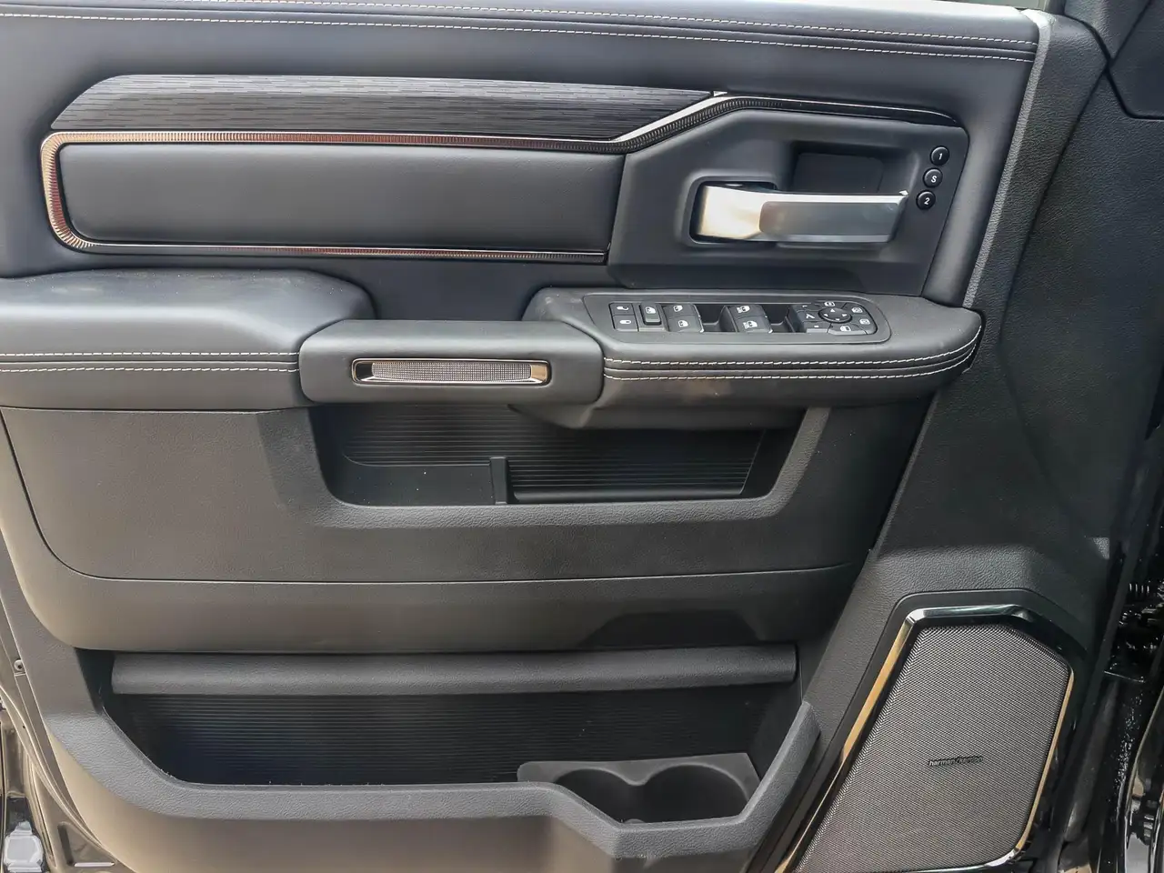 RAM 2500 photo RAM 2500