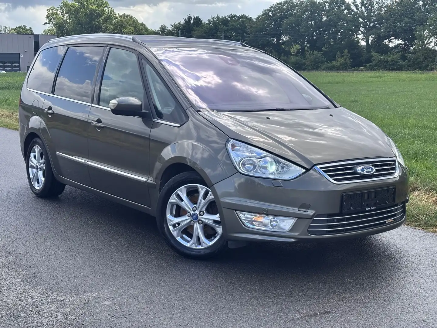 Ford Galaxy 2.0 aut. Titanium Pano Xenon Leder 7 Sitz Grün - 1