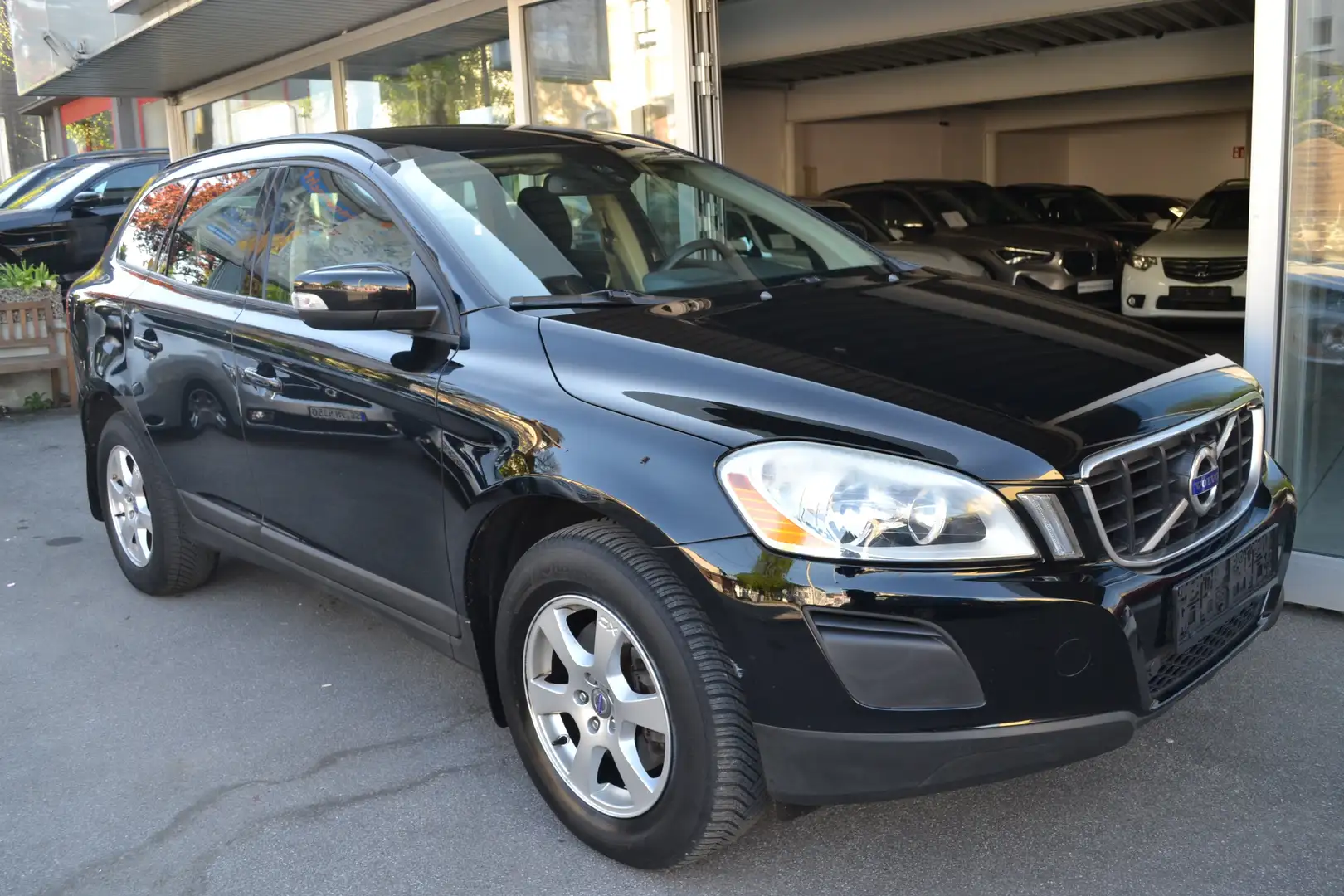 Volvo XC60 2.4 D Noir - 2