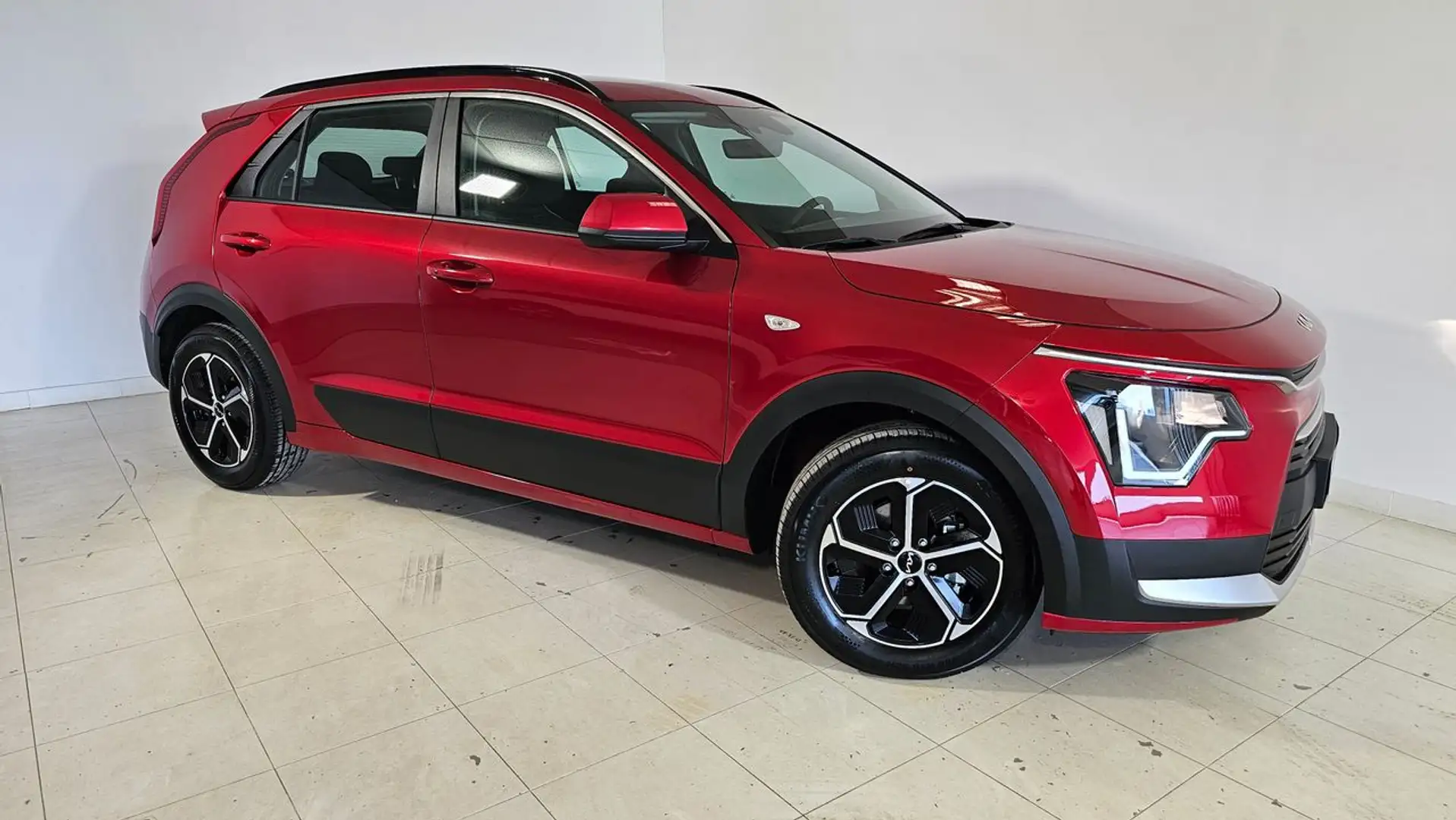 Kia Niro 1.6 GDi HEV 95kW (129CV) Concept Rojo - 2