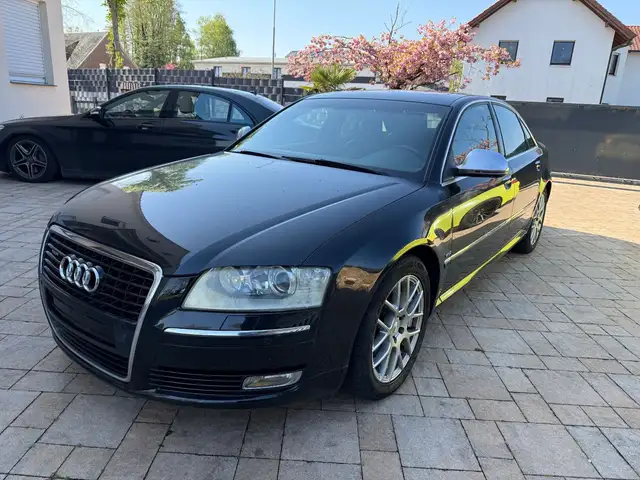 Audi A8 3.0 TDI quattro+Facelift+Leder+Navi+SSD+Bose+