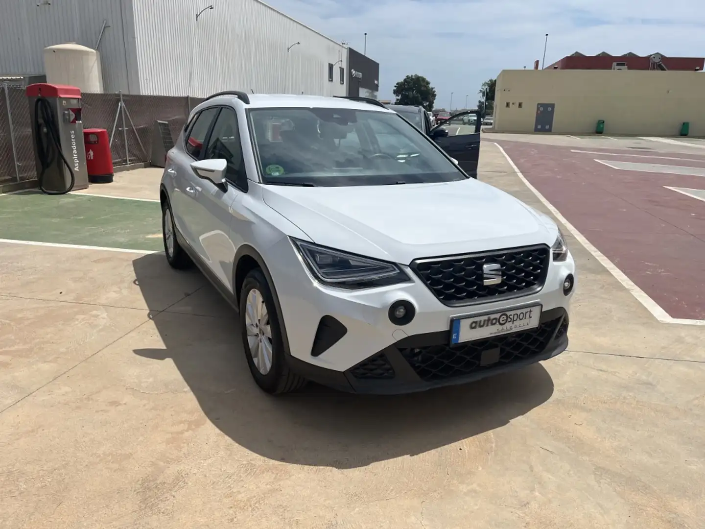 SEAT Arona 1.0 TSI S&S Style 110 Blanco - 2