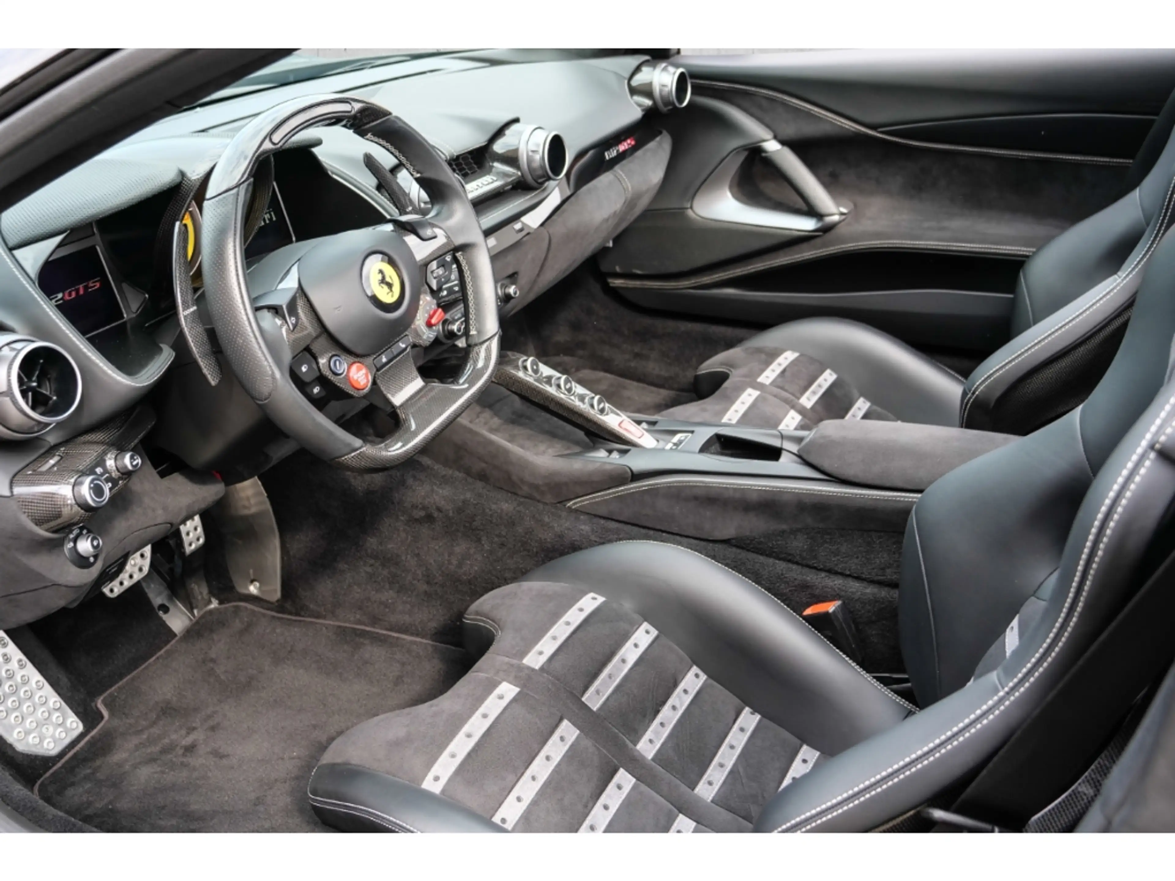 Ferrari 812 GTS *Lift*Carbon+LED*Racingsitze*JBL*PPF* — photo 14