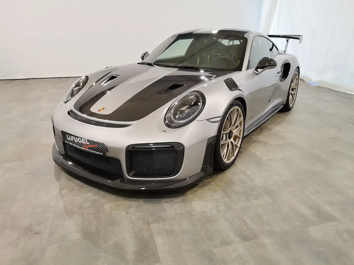 Porsche 911 911 GT2 RS 1.Hd.|Lift|Magnesium|Approved Silber - 2