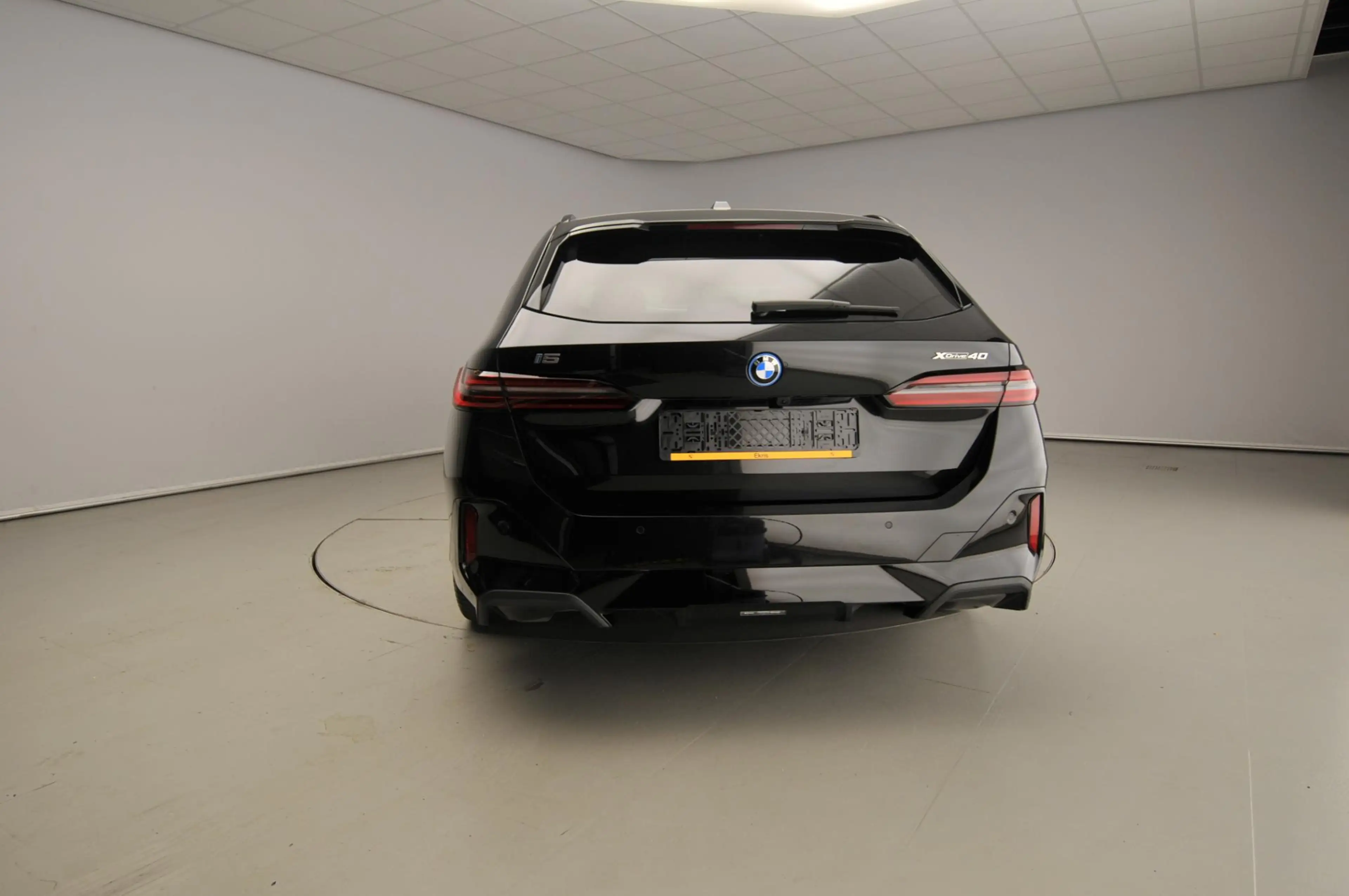 BMW i5 Touring xDrive40 | M-Sportpakket | LED | Leder | H — photo 5
