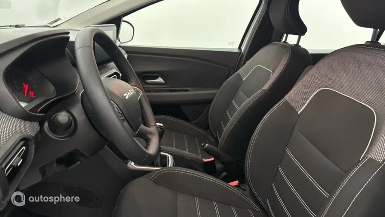 Dacia Sandero Sandero — photo 12