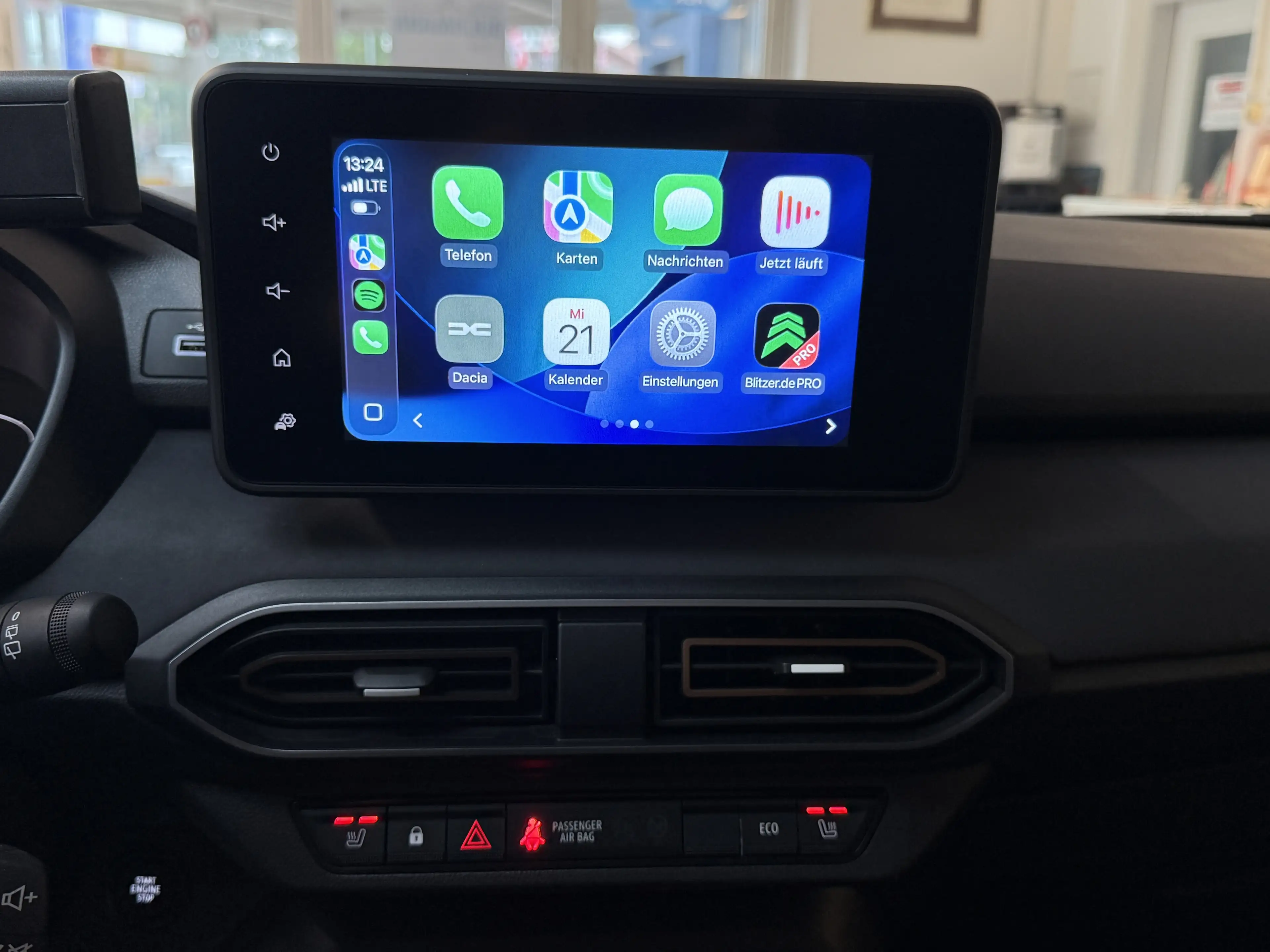 Dacia Jogger Extreme Automatik 7-Sitzer Kamera Navi Sitzheizung — photo 14