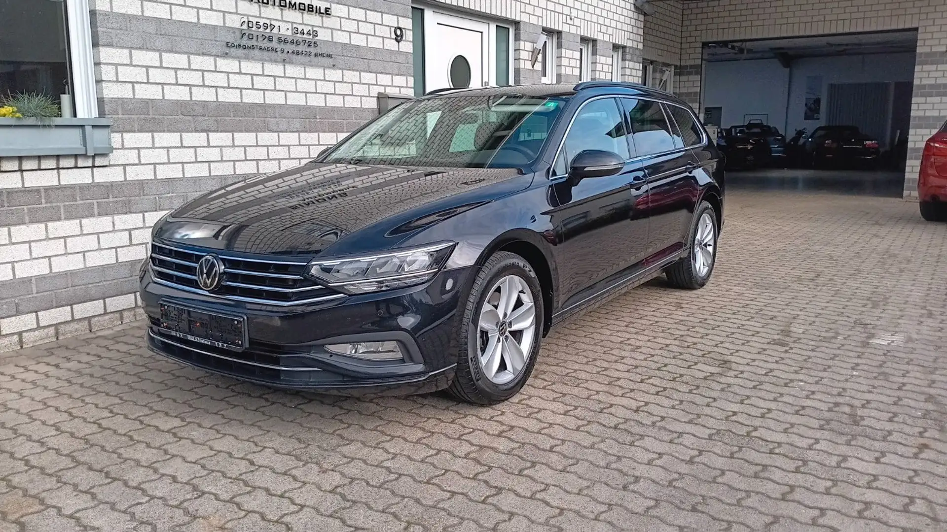 Volkswagen Passat Variant 2.0tdi 147 KW AHK ACC LED Schwarz - 2