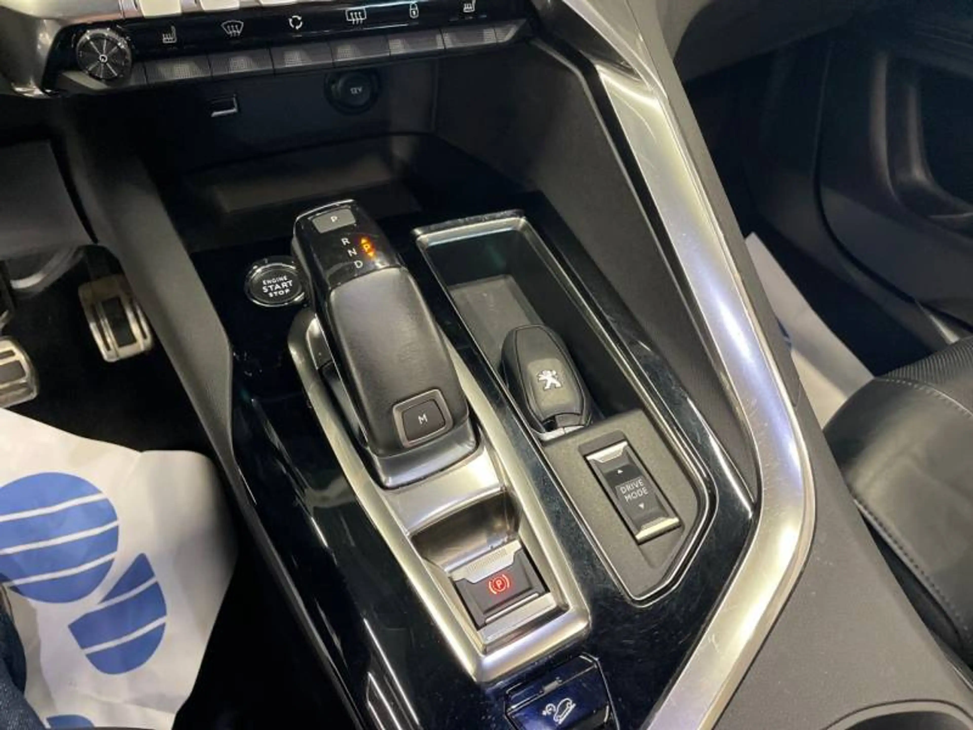 Peugeot 3008 2 1.2 PureTech 96kW S&S Auto Pack GT — photo 21