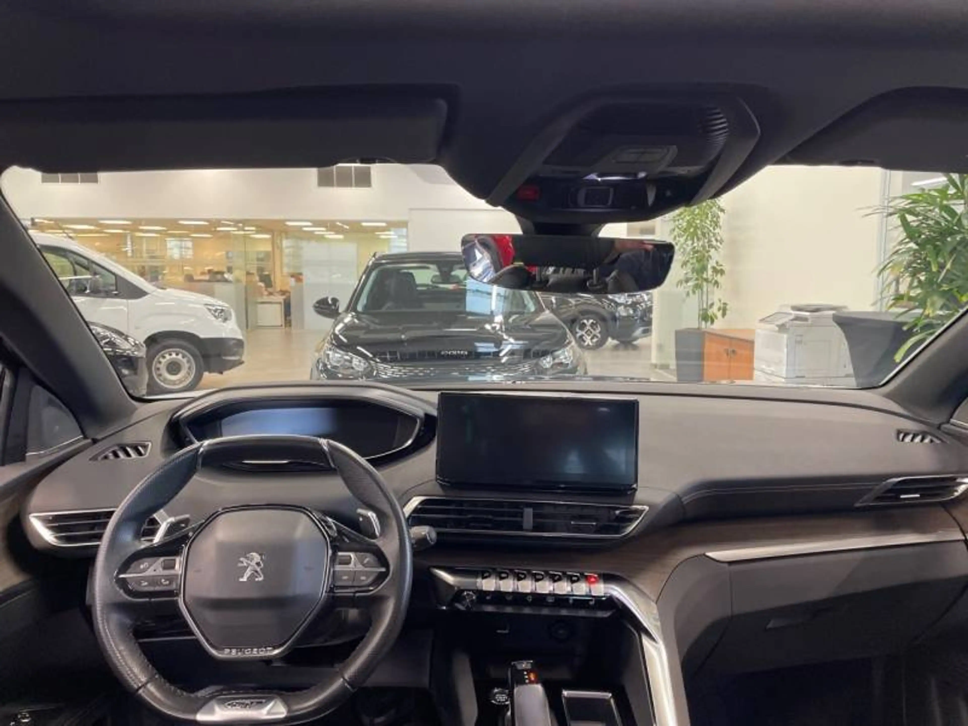 Peugeot 3008 2 1.2 PureTech 96kW S&S Auto Pack GT — photo 8