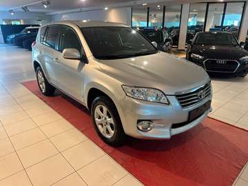 Crossover 2.2 d-4d 150cv MANUALE*SEDILI RISCALDATI*APPLECAR PLAY