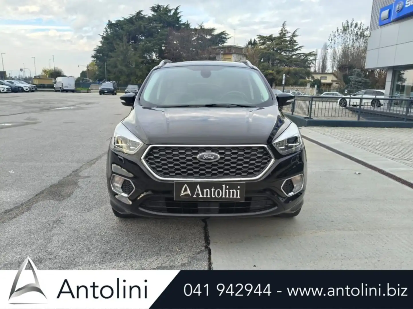 Ford Kuga 2.0 TDCI 150 CV S&S 4WD Powershift Vignale Noir - 2