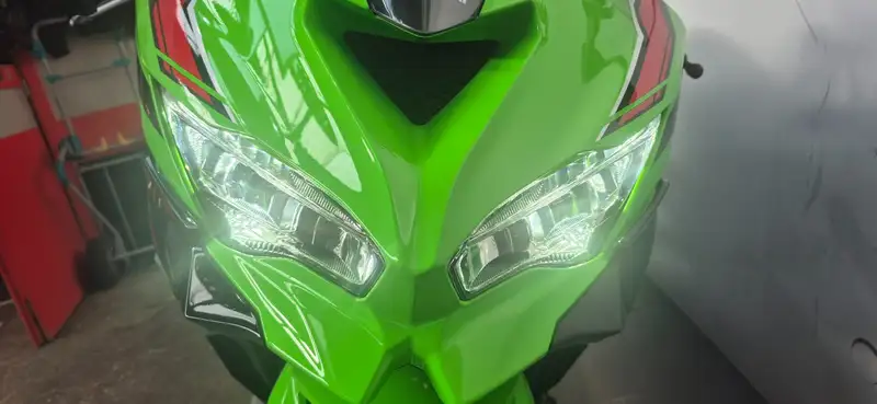 Kawasaki Ninja ZX-4RR - foto 6