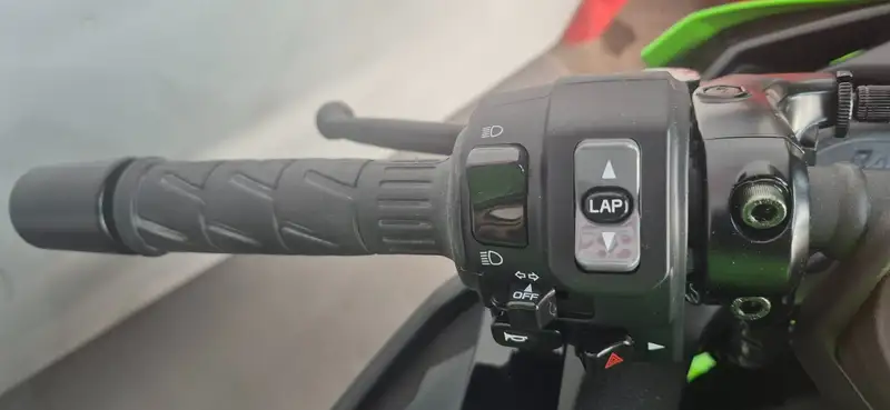 Kawasaki Ninja ZX-4RR - foto 7