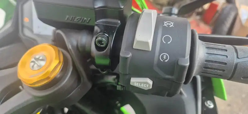 Kawasaki Ninja ZX-4RR - foto 8