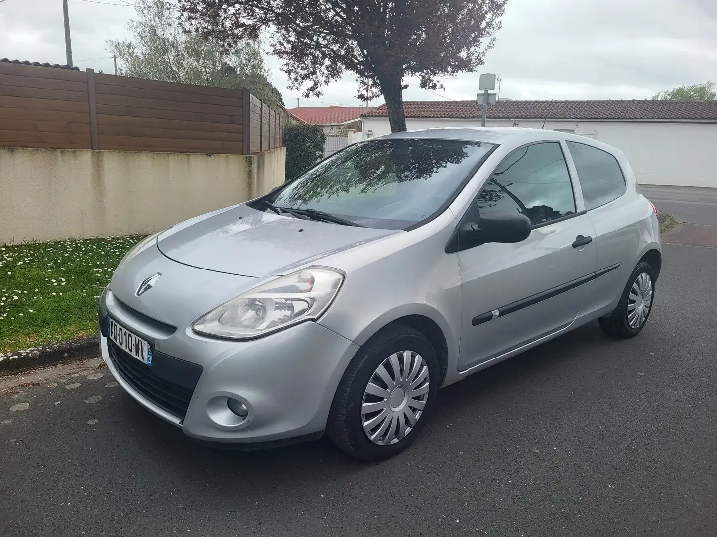 Renault Clio 3p 1.5 dci Dynamique - 1