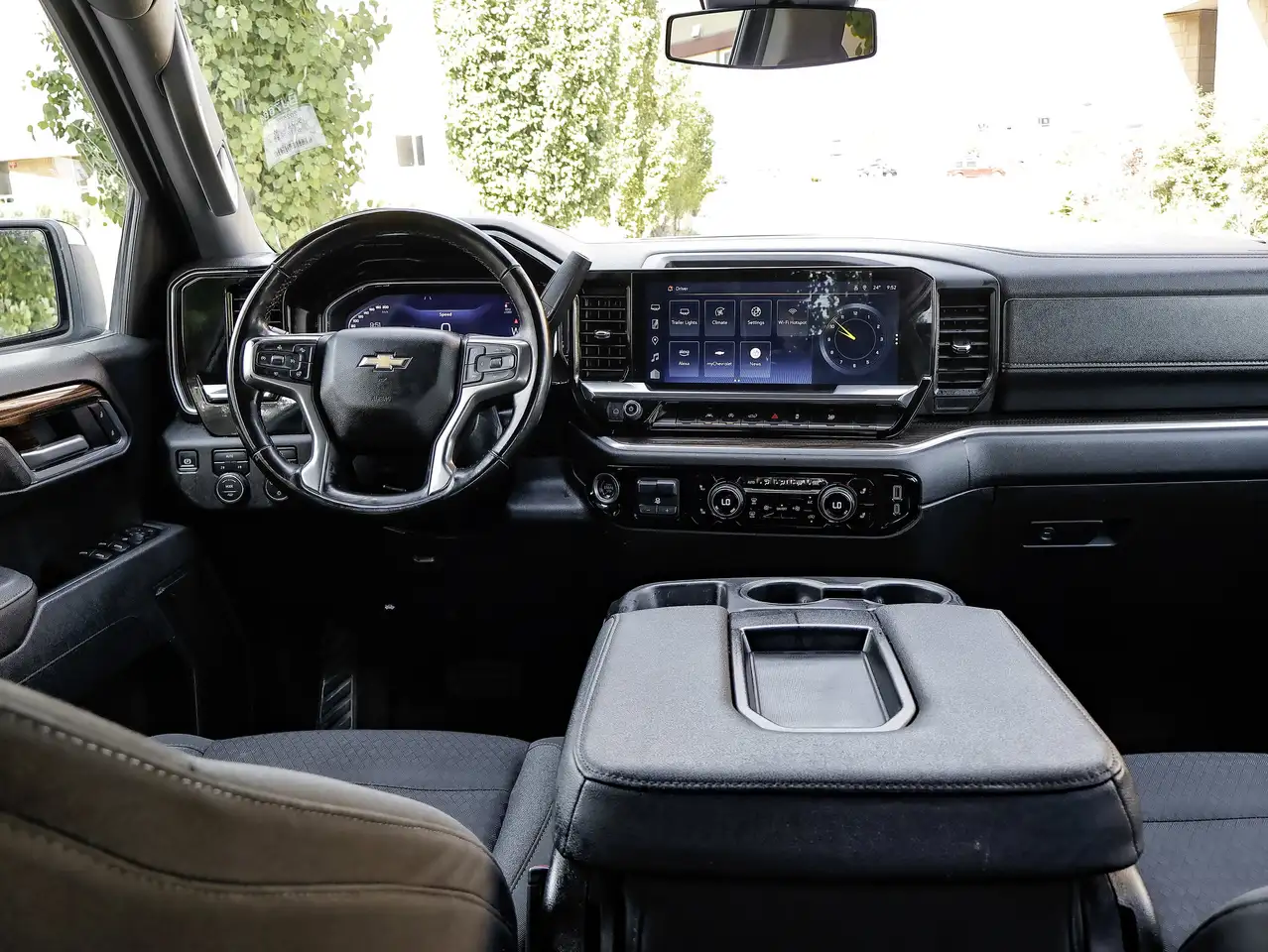Chevrolet Silverado 1500 снимка Chevrolet Silverado 1500
