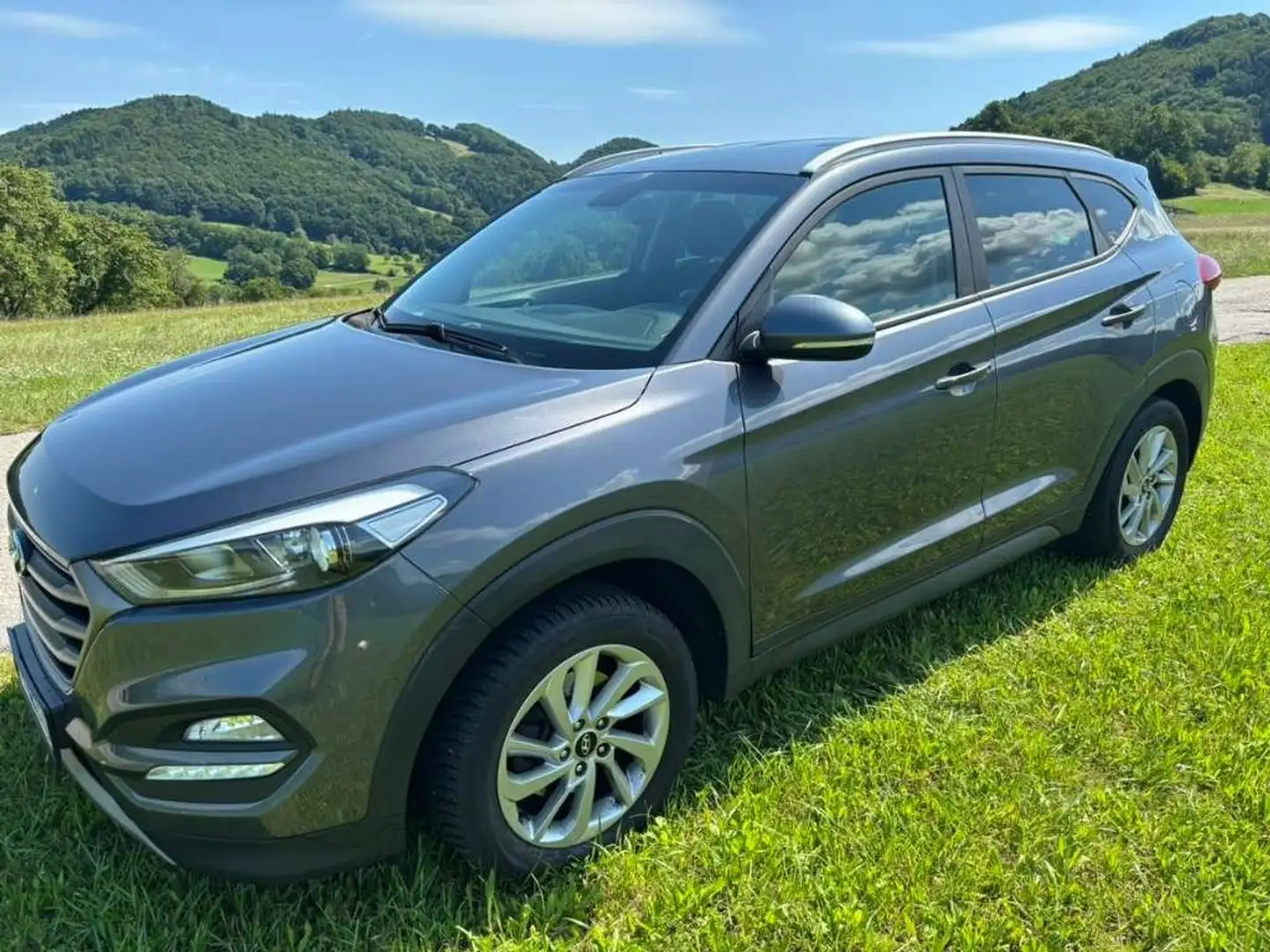 Hyundai TUCSON 1,7 CRDI Start-Stopp Go Gris - 1