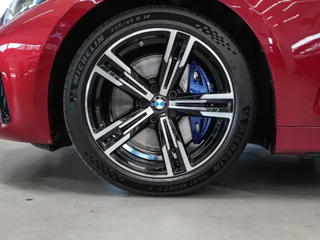BMW 4 Series view 7