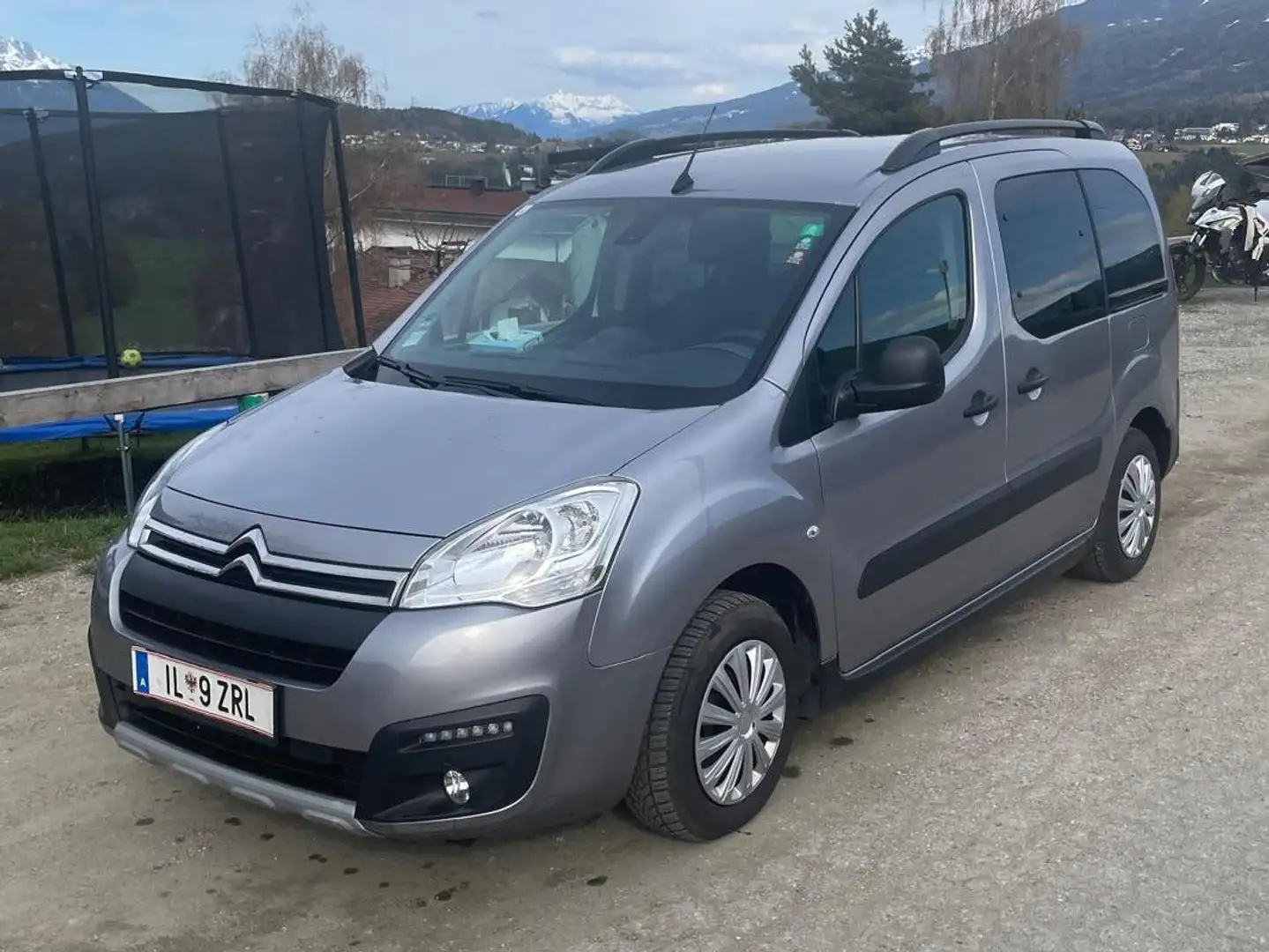 Citroen Berlingo Berlingo Multispace BlueHDI 100 Feel ETG6 Feel Grau - 1