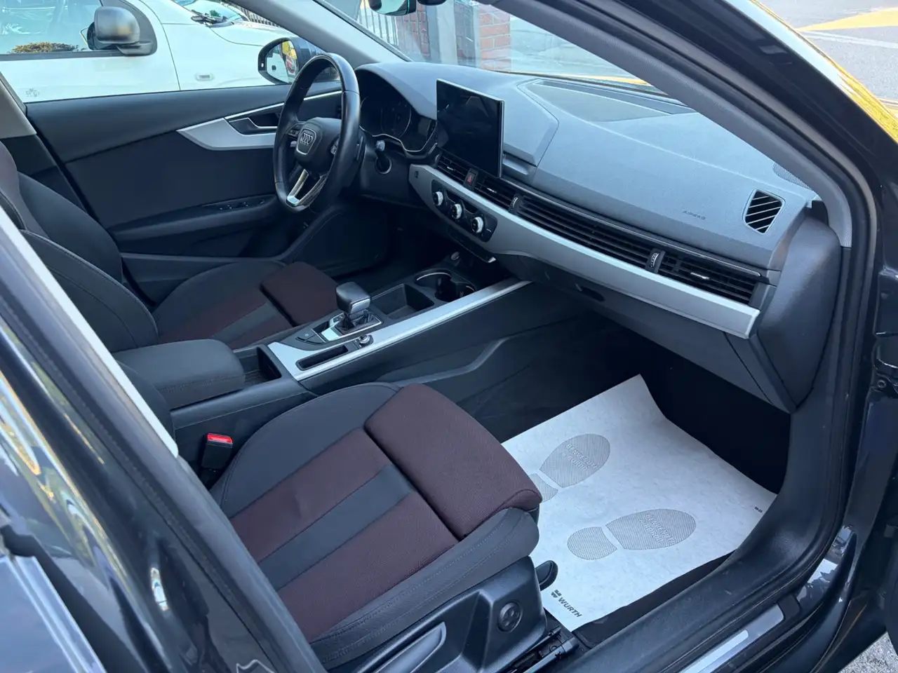 Audi A4 Avant 35 TDI/163 CV S tronic Business Advanced, миниатюра 11