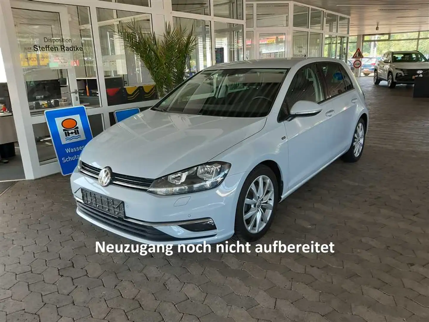 Volkswagen Golf 1.6 TDI Join NAVI+SHZ+PDC Plateado - 1