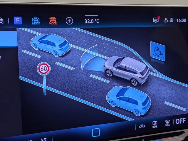 Volkswagen Tiguan view 15