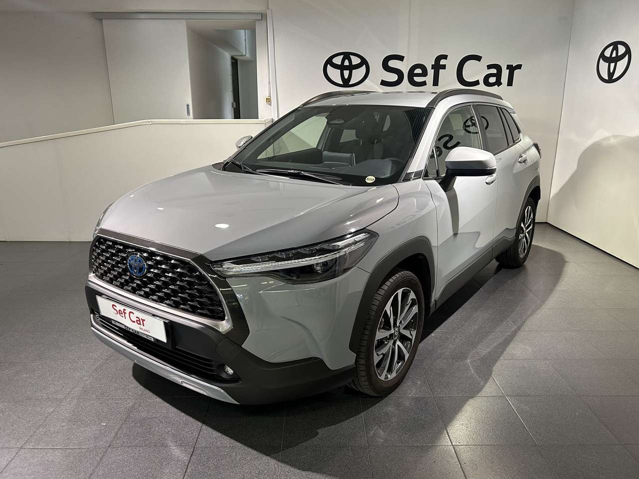 Toyota Corolla Cross 2.0 Hybrid 197 CV E-CVT Trend