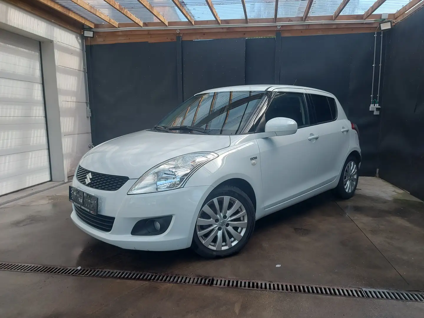 Suzuki Swift Blanc - 2