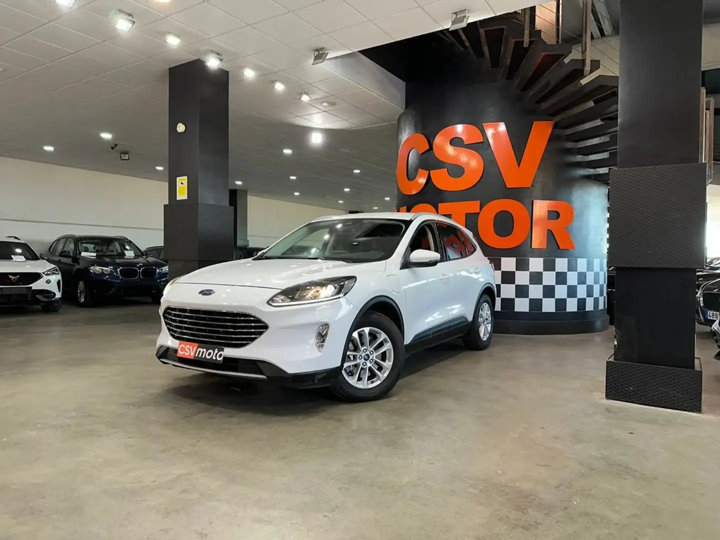 Ford Kuga 2.5 Duratec PHEV Titanium 4x2 Blanc - 2
