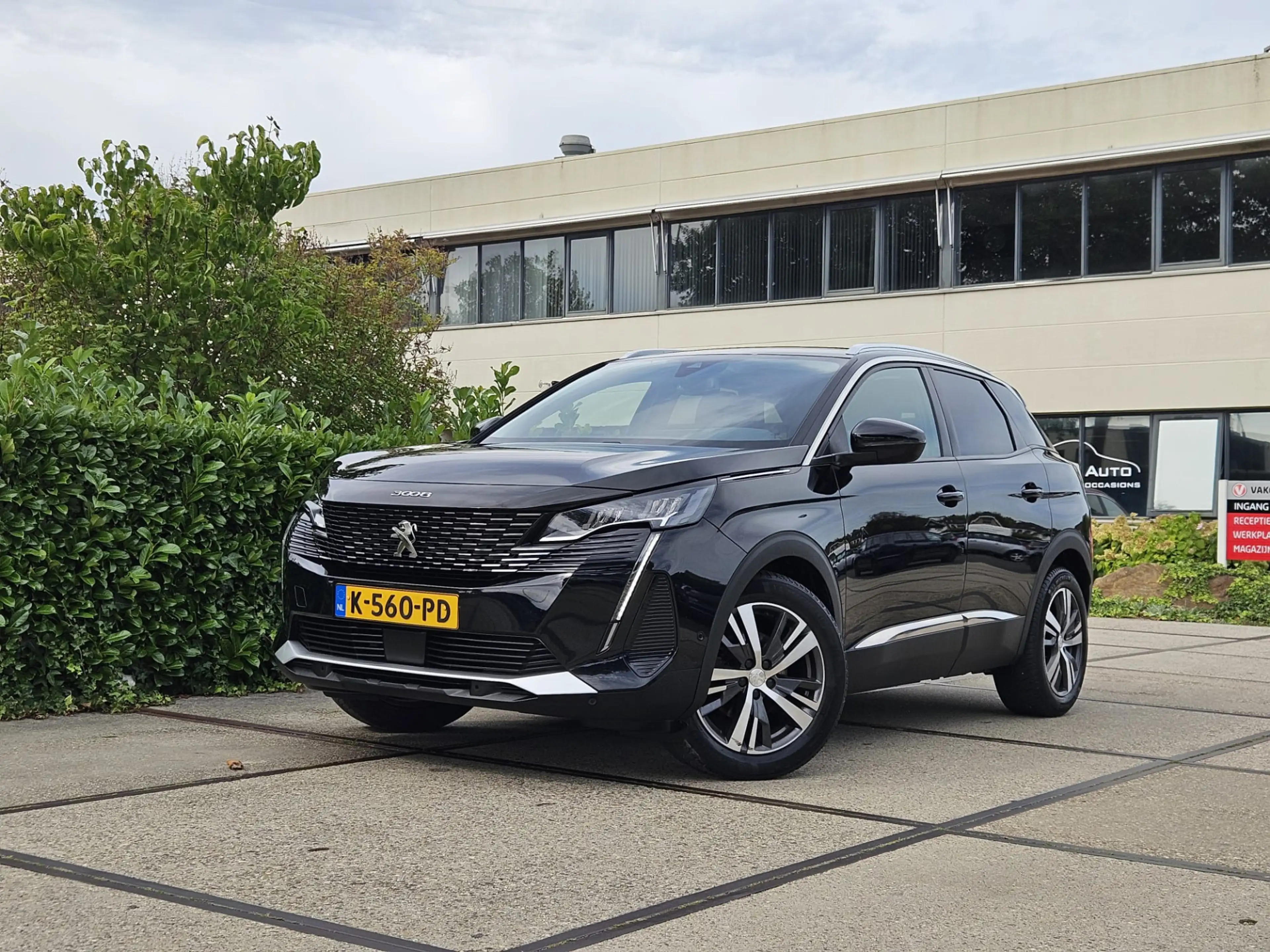 Peugeot 3008 1.2 PureTech Blue Lease Allure |TREKHAAK|CLIMA|NAV