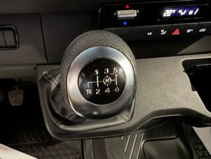 Mercedes-Benz Sprinter 2021, foto 24