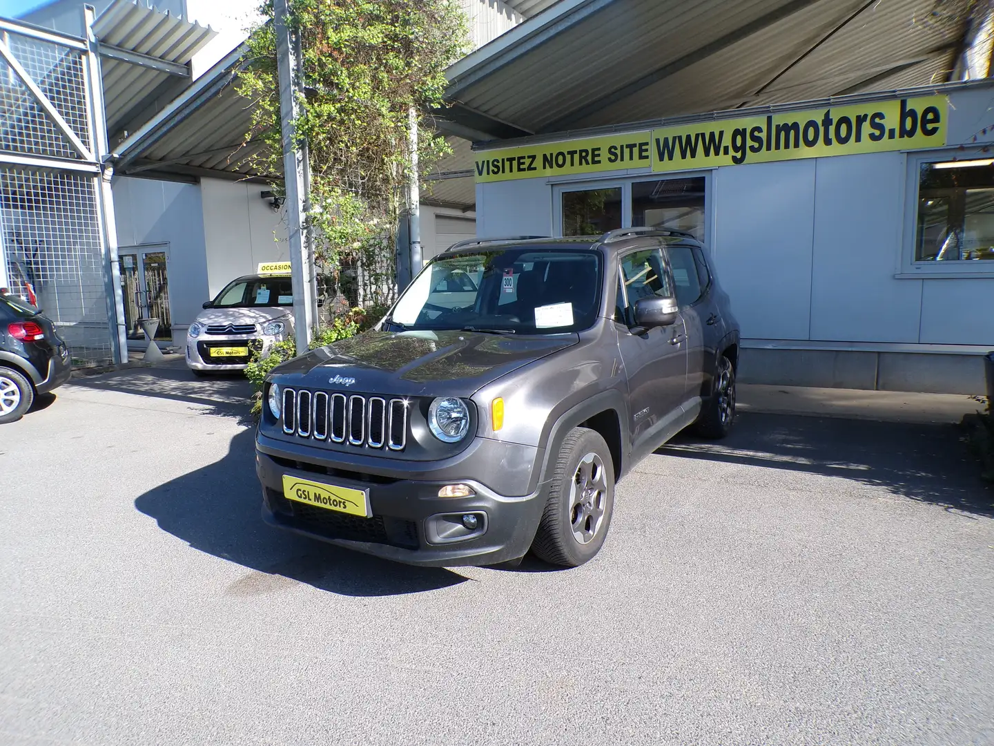 Jeep Renegade 1.4Turbo 136cv Automatique 05/17 61246km Airco GPS Gris - 1