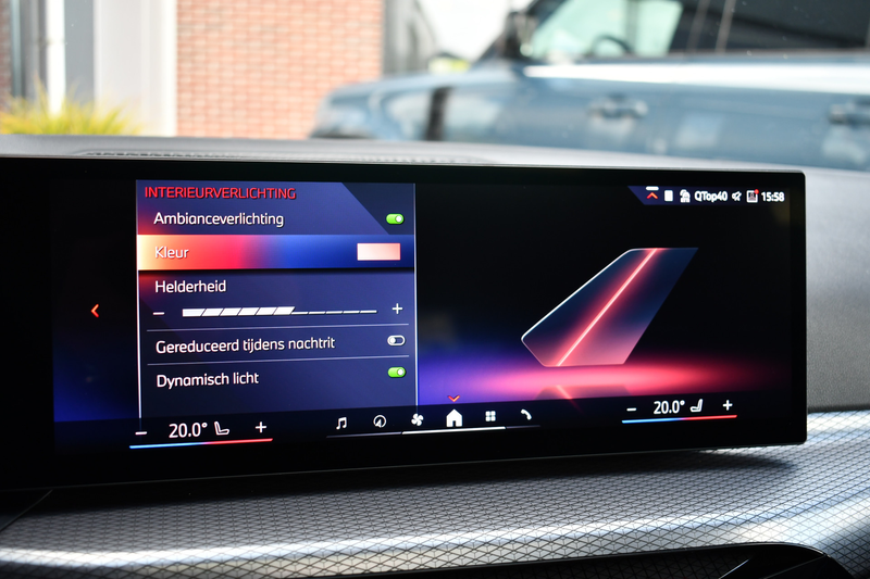 BMW 330 3-serie Touring 330e xDrive M-Sport Pro Pano Trekh — photo 29