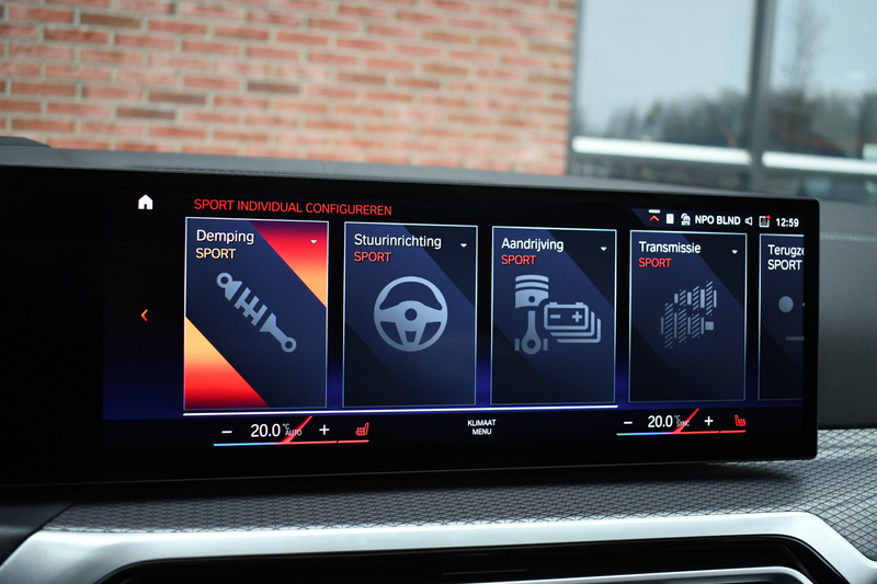 BMW 330 3-serie Touring 330e xDrive M-Sport Pro Pano Trekh — photo 16