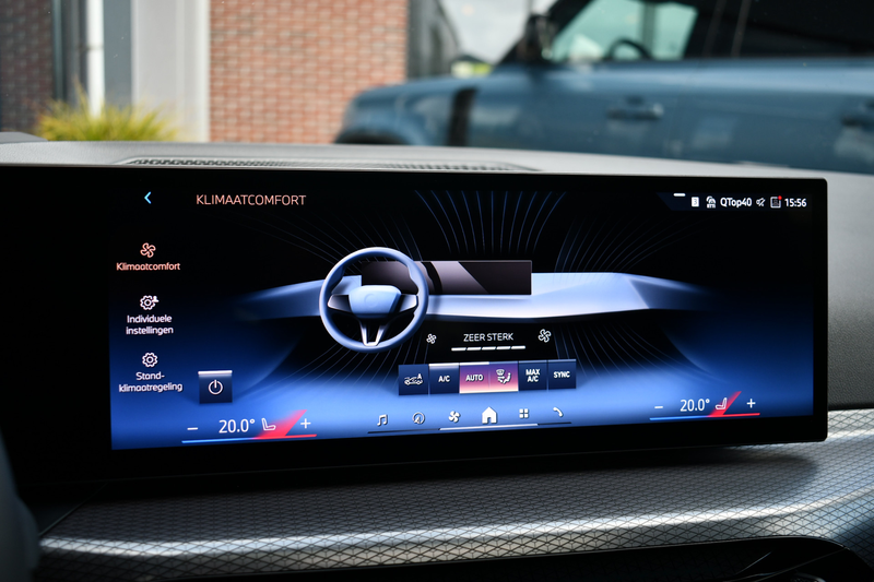BMW 330 3-serie Touring 330e xDrive M-Sport Pro Pano Trekh — photo 43
