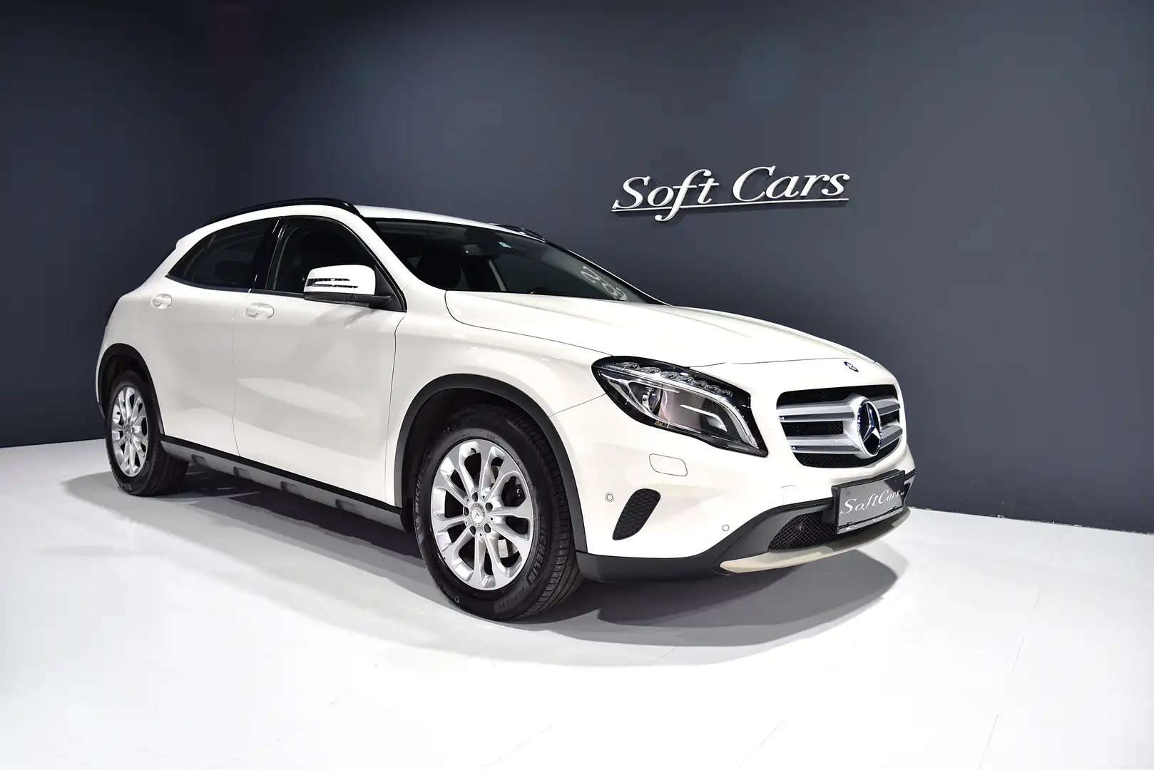Mercedes-Benz GLA 200 CDI 4 Matic Aut.***BESTPREIS*** Weiß - 1