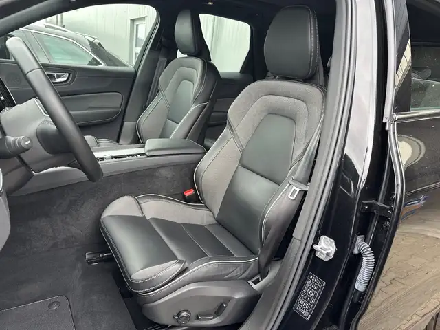 Volvo XC60 view 13