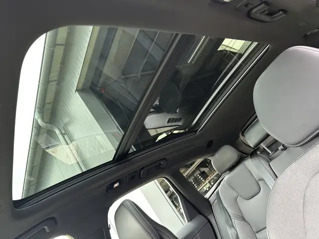 Volvo XC60 view 14